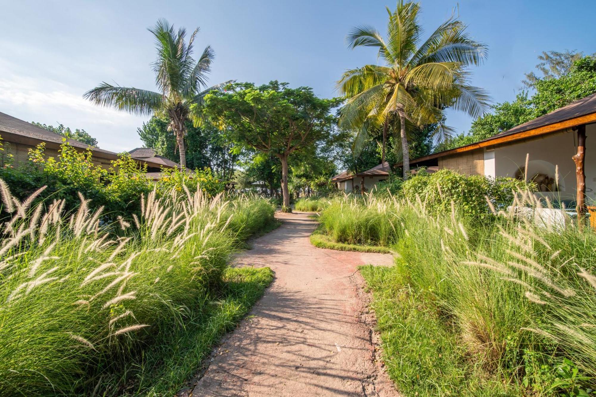 วิลสัน รีทรีต Hotel กีลีตราวางัน ภายนอก รูปภาพ